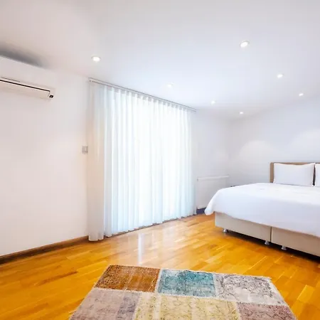 Διαμέρισμα Chic Flat Near Public Transportation In Goztepe Κωνσταντινούπολη